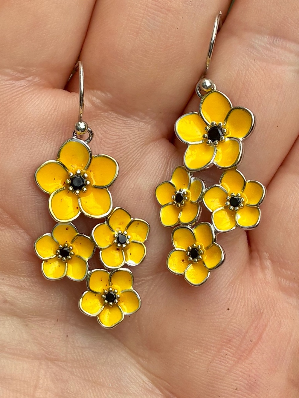 🌼 Yellow Floral Cluster Drop Earrings White Gold Plated